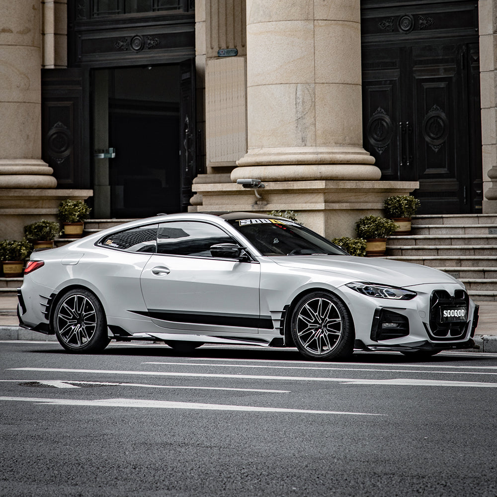 SOOQOO BMW 4 Series G22 SQ Style Carbon Fiber Side Skirt